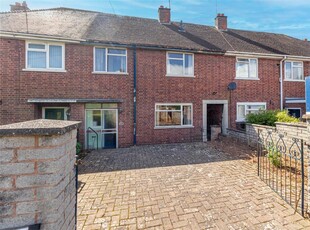 3 bedroom terraced house for sale in Mersey Road, Worcester, WR5