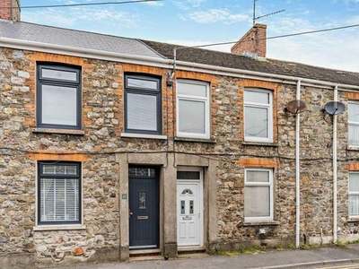 3 bedroom terraced house for sale Kidwelly, SA17 5BX