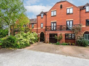 3 bedroom town house for sale in St. Marks Mews, Milverton, Leamington Spa, CV32