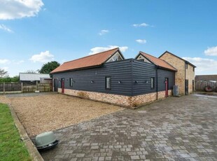 4 Bedroom Barn Conversion For Sale In Blunham, Bedfordshire