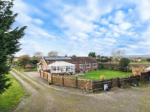 4 Bedroom Detached Bungalow For Sale In East Heslerton, Malton