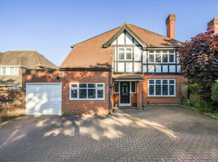 4 bedroom detached house for sale in Chetwynd Road, Bassett, Southampton, SO16