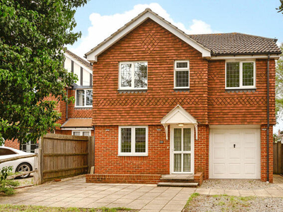 4 Bedroom Detached House For Sale In Ewell, Epsom