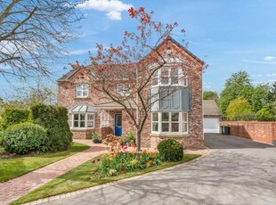 4 bedroom detached house for sale in Greenfield Park Drive, York, North Yorkshire, YO31