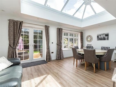 4 Bedroom Detached House For Sale In Hornchurch