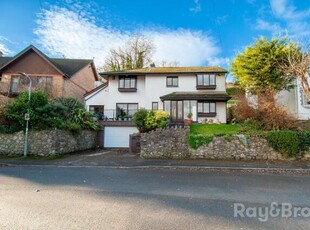 4 Bedroom Detached House For Sale In Walston Road, Wenvoe