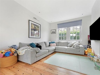 4 Bedroom End Of Terrace House For Sale In Walthamstow, London