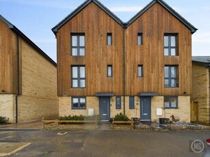 4 Bedroom Semi-detached House For Sale In Keynsham