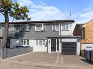 4 Bedroom Semi-detached House For Sale In Minster On Sea, Sheerness