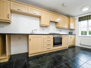 4 bedroom town house for sale in Stinsford Crescent, Swindon, SN25