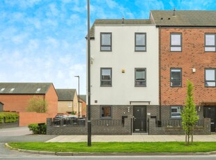 4 bedroom town house for sale in Woodfield Way, Balby, DONCASTER, DN4