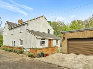 5 bedroom detached house for sale in Hyde Road, Upper Stratton, Swindon, SN2