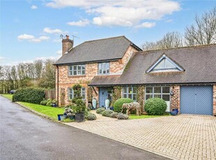 5 Bedroom Semi-detached House For Sale In Chichester, West Sussex