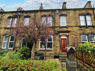 5 bedroom terraced house for sale in Wakefield Road, Huddersfield, HD5 8DB, HD5