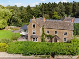 6 Bedroom Semi-detached House For Sale In Cirencester, Gloucestershire