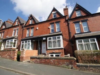 8 Bedroom Terraced House For Rent In Headingley