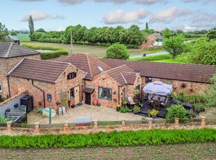 Barn conversion for sale in Wistowgate, Cawood, North Yorkshire YO8