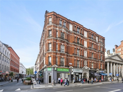 Bloomsbury Way, London, WC1A 3 bedroom flat/apartment in London