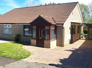 Bungalow for sale in Lakin Drive, Highlight Park, Barry, Vale Of Glamorgan CF62