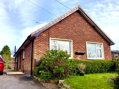 Bungalow to rent in Allington Lane, Fair Oak, Eastleigh SO50