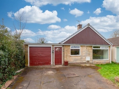 Bungalow to rent in Perrott Close, North Leigh, Witney OX29