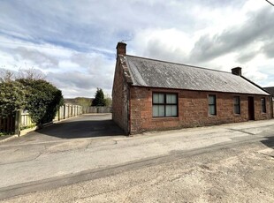 Cottage for sale in 2 Drummond Court, Thornhill DG3