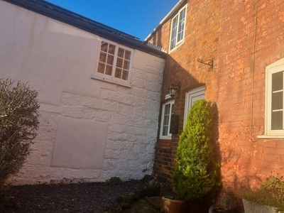 Cottage to rent in Ince Lane, Elton, Chester CH2