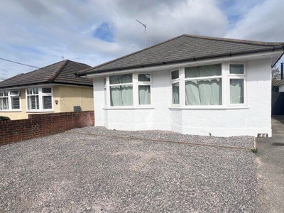 Detached bungalow to rent in Downs Park Avenue, Southampton SO40