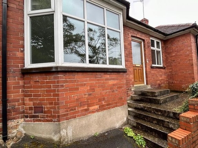 Detached bungalow to rent in Scalby Road, Scarborough YO12