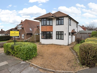 Detached House for sale - Chesham Avenue, Orpington, BR5