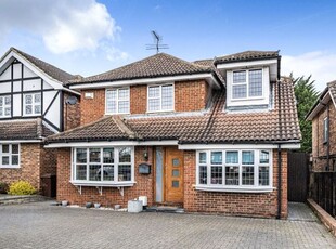 Detached house for sale in Kingsley Avenue, Borehamwood, Hertfordshire WD6