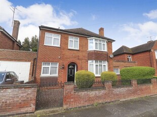 Detached house for sale in Park Avenue, Rushden NN10