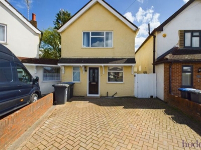 Detached house to rent in Chestnut Close, Addlestone, Surrey KT15
