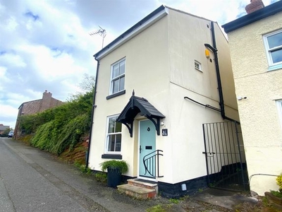 Detached house to rent in High Street, Frodsham WA6