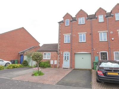 Detached house to rent in St. Hughs Rise, Didcot OX11