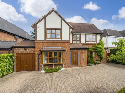 Detached house to rent in Williams Way, Radlett WD7