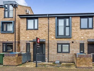 End Of Terrace House for sale - Sterling Road, Bexleyheath, DA7