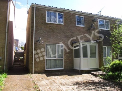 End terrace house to rent in Abbots Way, Yeovil BA21