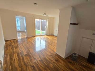 End terrace house to rent in Brook Vale, Bexleyheath Erith DA8