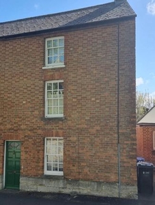 End terrace house to rent in Church Lane, Bicester OX26