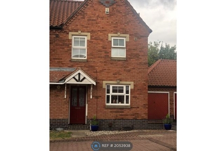 End terrace house to rent in Edward Avenue, Newark NG24