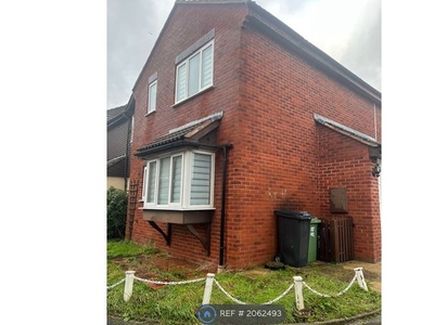 End terrace house to rent in Melton Fields, Ewell West KT19