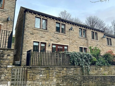 End terrace house to rent in Parkland Avenue, Longwood, Huddersfield, West Yorkshire HD3