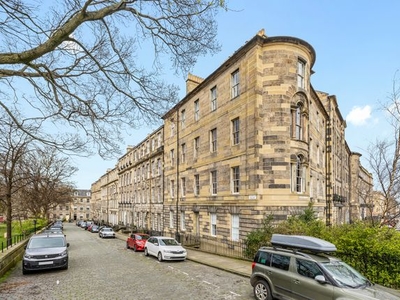 Flat for sale in 1/1 Gayfield Place, New Town, Edinburgh EH7