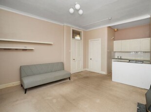 Flat for sale in 26 (3F2), Albion Road, Leith, Edinburgh EH7
