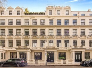 Flat for sale in Cleveland Square, Bayswater W2