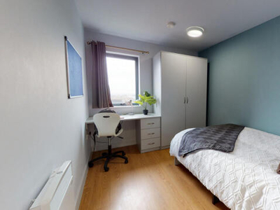 Flat Share For Sale In 2 Chatham Place, Liverpool