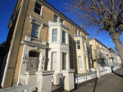 Flat to rent in 23 Selborne Road, Hove BN3