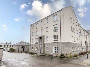 Flat to rent in 69 Urquhart Court, Aberdeen AB24