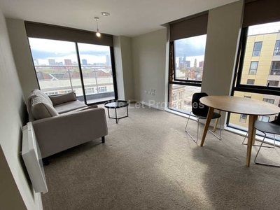 Flat to rent in Adelphi Wharf, Salford M3